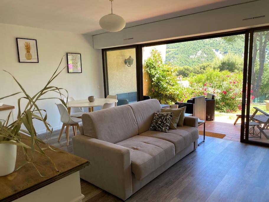 Le Corton - 45M2 - Parking - Jardin - Wifi Lejlighed Cassis Eksteriør billede